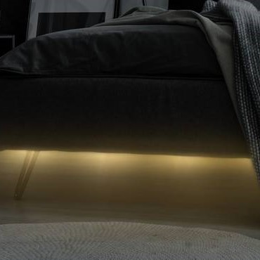 Yovalo liiketunnistimella 1 Liiketunnistinvalonauha sopii erinomaisesti esimerkiksi sängyn alle, kaapin alareunaan keittiöön, käytävään, tai vaatekaapin valaisimeksi. Juuri sinne missä tarvitset valoa.